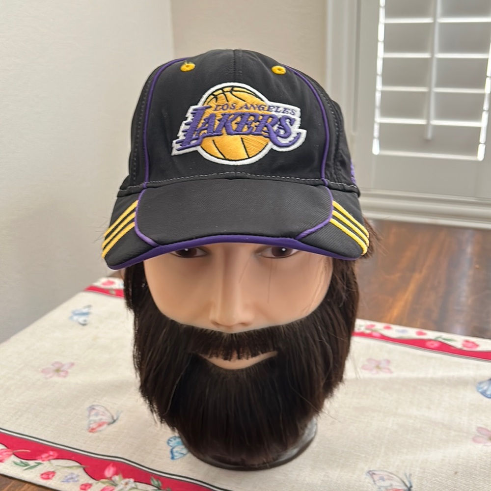 Los Angeles Lakers hat unisex.